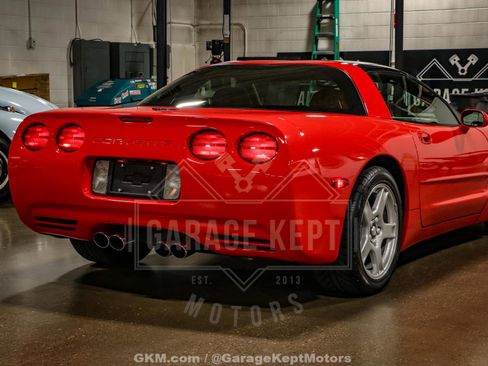 Used 1997 Chevrolet Corvette Coupe w/ Roof Pkg image 41