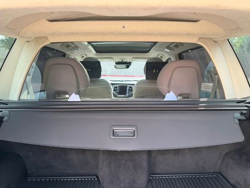 Used 2017 Volvo XC90 T8 Excellence AWD/4WD image 6