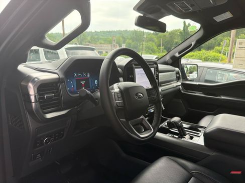 Used 2025 Ford F150 Lariat w/ Equipment Group 501A Mid AWD/4WD image 13