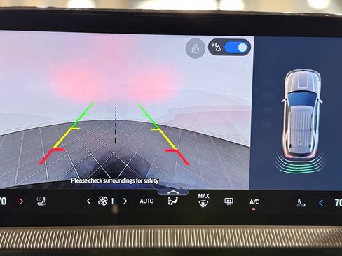 Used 2025 Ford Explorer Active w/ Active Comfort Package image 87