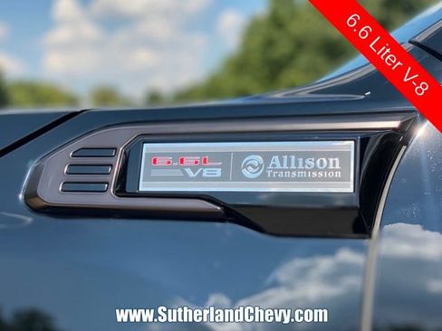 Used 2025 GMC Sierra 2500 AT4X AWD/4WD image 11