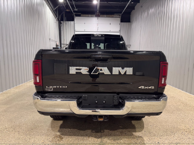 Used 2025 RAM 2500 Limited AWD/4WD image 7