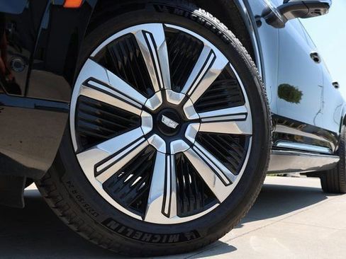 New 2025 Cadillac Escalade IQ Luxury 2 image 8