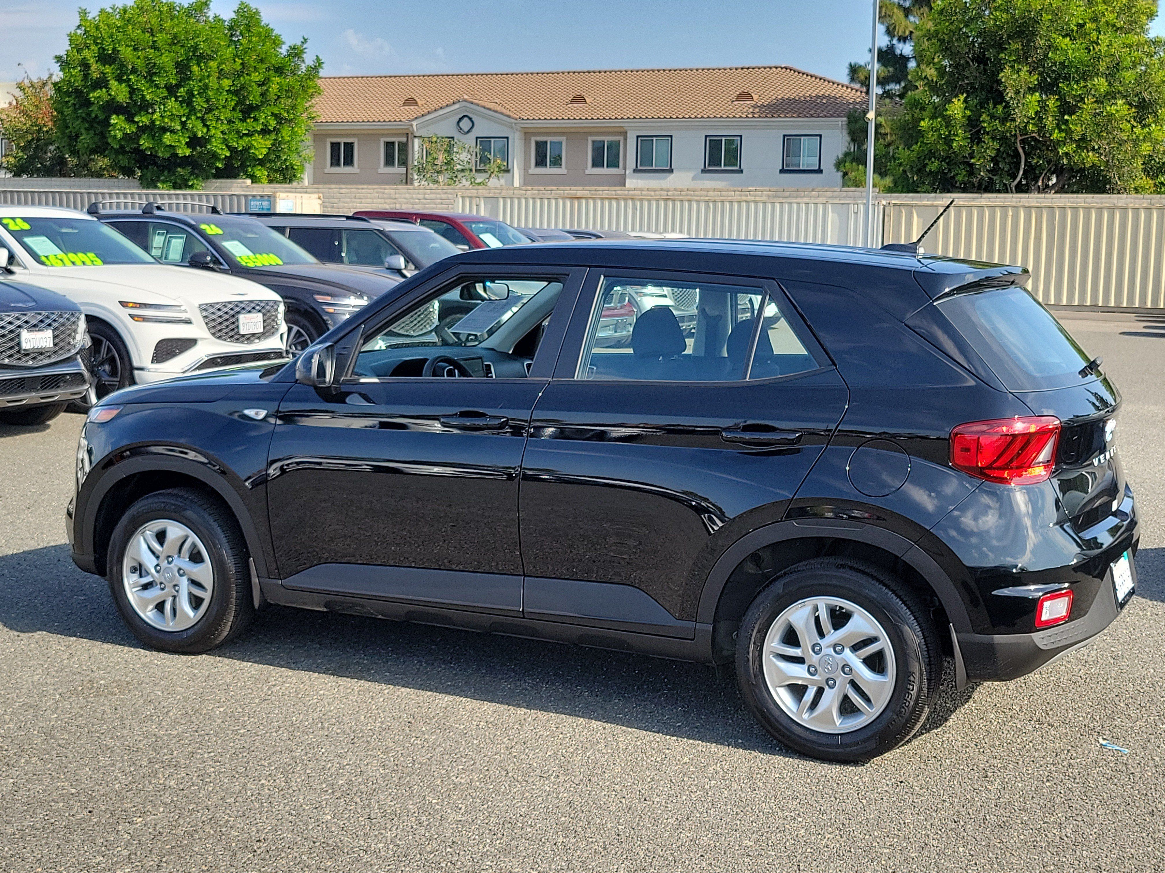 Certified 2026 Hyundai Venue SE FWD image 27