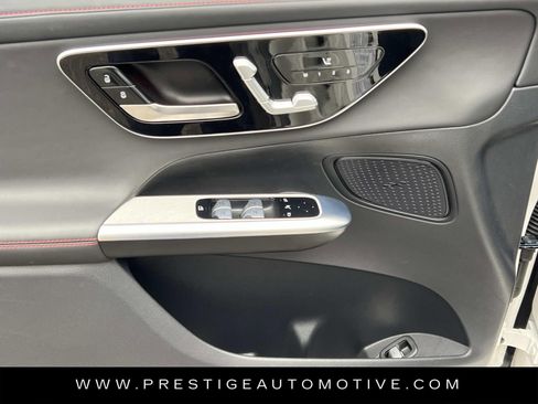 Used 2024 Mercedes-Benz GLC 43 AMG 4MATIC image 17