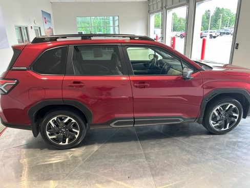 Used 2025 Subaru Forester Limited w/ Popular Package #2 AWD/4WD image 8