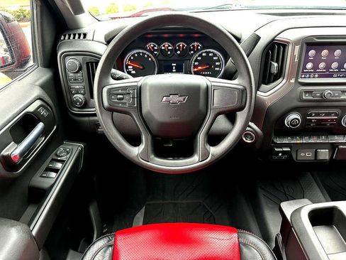 Used 2023 Chevrolet Silverado 1500 Custom Trail Boss w/ LPO, Dark Essentials Package image 22