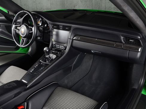 Used 2018 Porsche 911 GT3 image 15