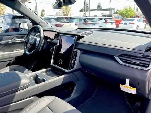 New 2026 GMC Acadia Elevation AWD/4WD image 23