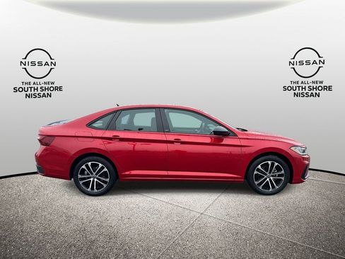 Used 2025 Volkswagen Jetta Sport FWD image 2