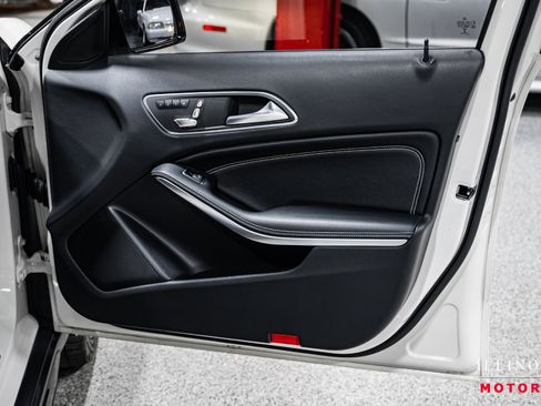 Used 2018 Mercedes-Benz GLA 250 4MATIC image 34