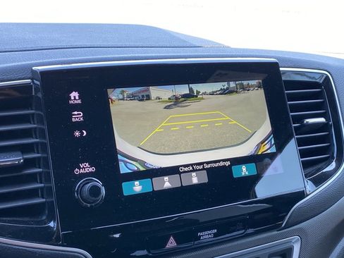 Used 2023 Honda Passport TrailSport image 8