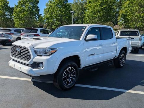 Used 2021 Toyota Tacoma TRD Sport AWD/4WD image 8