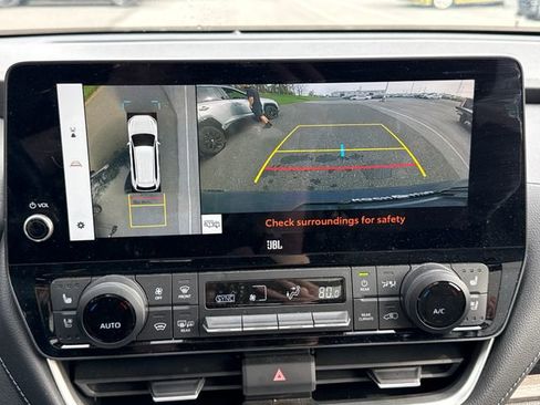 Used 2024 Toyota Grand Highlander Limited image 31