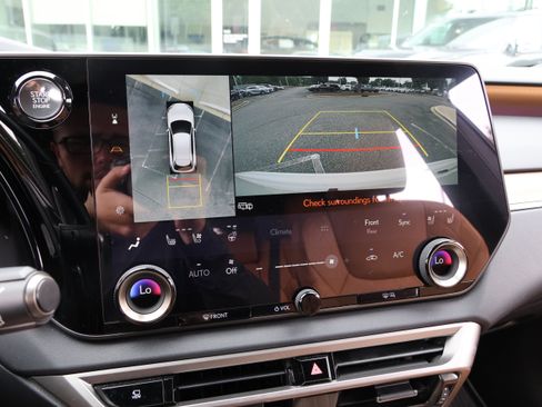 Used 2025 Lexus RX 350 Premium Plus w/ Accessory Package (Z1) FWD image 25