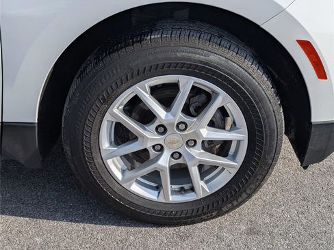 Used 2022 Chevrolet Equinox LT AWD/4WD image 9