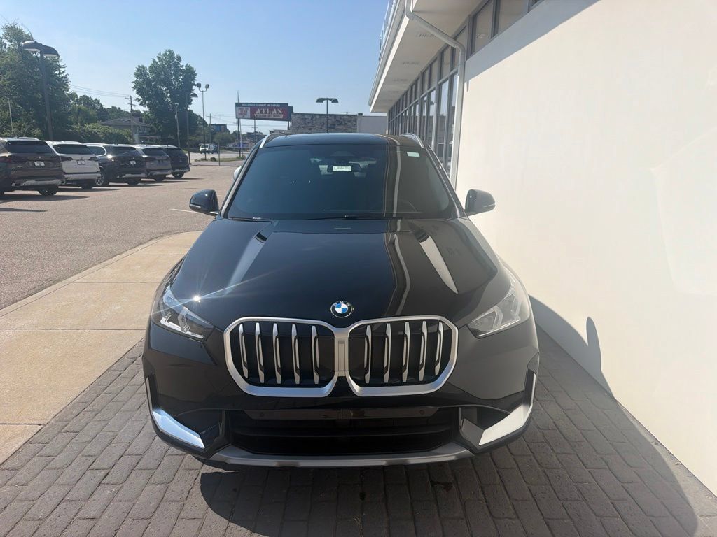 New 2026 BMW X1 xDrive28i w/ Convenience Package AWD/4WD image 2