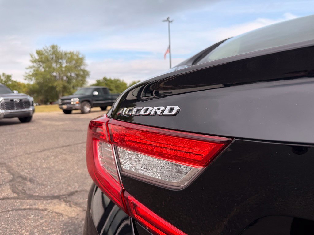 Used 2018 Honda Accord EX-L image 17