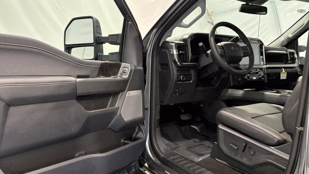 New 2026 Ford F350 Lariat w/ Tremor Off-Road Package AWD/4WD image 31