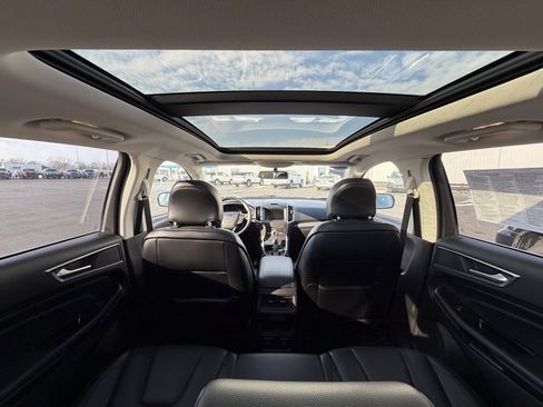 Used 2017 Ford Edge Titanium w/ Equipment Group 301A image 16