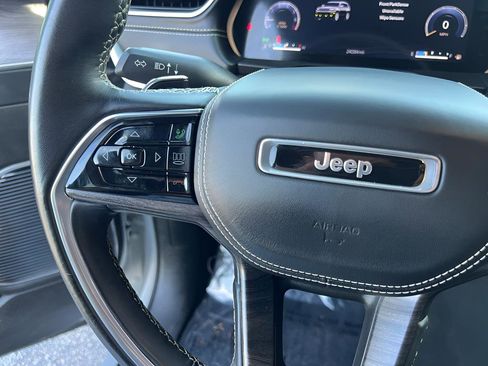 Used 2022 Jeep Grand Cherokee L Overland image 44