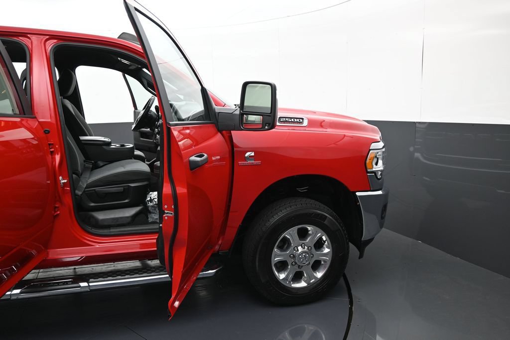 Used 2023 RAM 2500 Big Horn w/ Level 1 Equipment Group AWD/4WD image 9