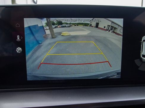 Used 2025 Kia Telluride S AWD/4WD image 17