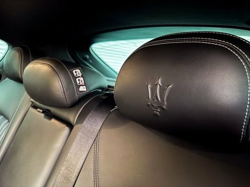 Used 2017 Maserati Levante S image 41