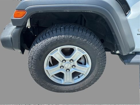 Used 2019 Jeep Wrangler Unlimited Sport S AWD/4WD image 28