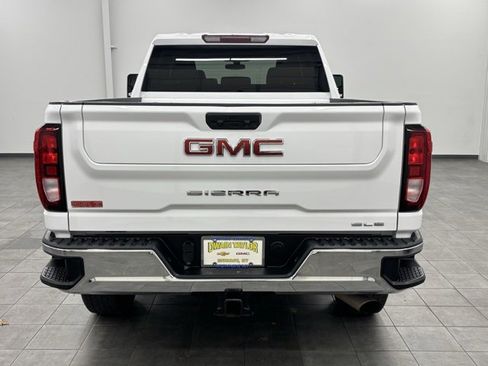 Used 2022 GMC Sierra 2500 SLE w/ SLE Convenience Package image 3
