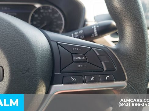 Used 2024 Nissan Altima 2.5 SV FWD image 11