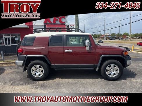 Used 2008 Toyota FJ Cruiser 2WD image 1