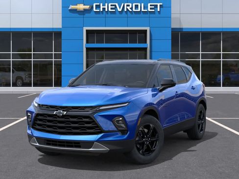 New 2026 Chevrolet Blazer LT w/ Convenience Package AWD/4WD image 6