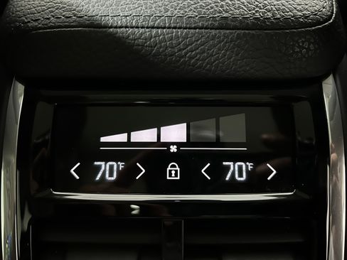 Used 2019 Volvo XC60 T5 Inscription w/ Protection Package AWD/4WD image 31