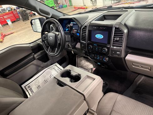 Used 2017 Ford F150 XLT w/ Equipment Group 302A Luxury AWD/4WD image 11