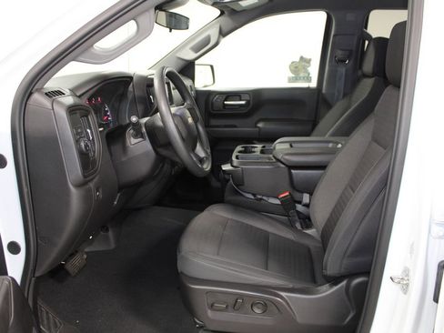 Used 2024 Chevrolet Silverado 1500 Custom image 23