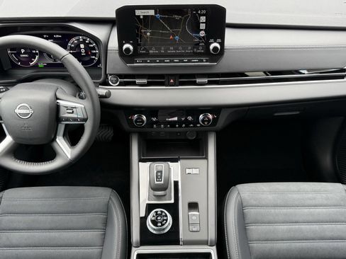 New 2026 Nissan Rogue SL AWD/4WD image 19