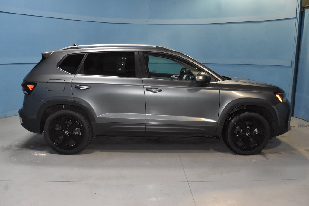 Used 2025 Volkswagen Taos SEL w/ Black Wheel Plus Package AWD/4WD image 21