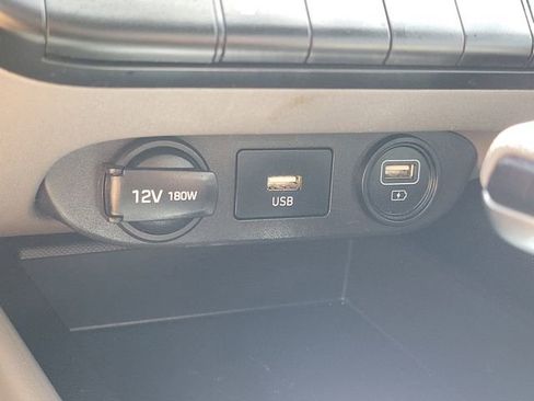 Used 2021 Hyundai Elantra SEL FWD image 13