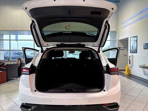 Used 2023 Buick Envision Essence w/ Sport Touring Package image 10