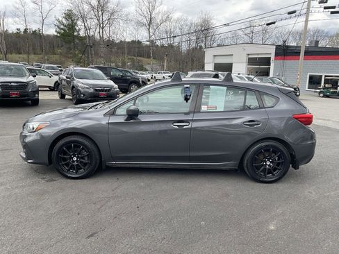 Used 2018 Subaru Impreza 2.0i AWD/4WD image 2