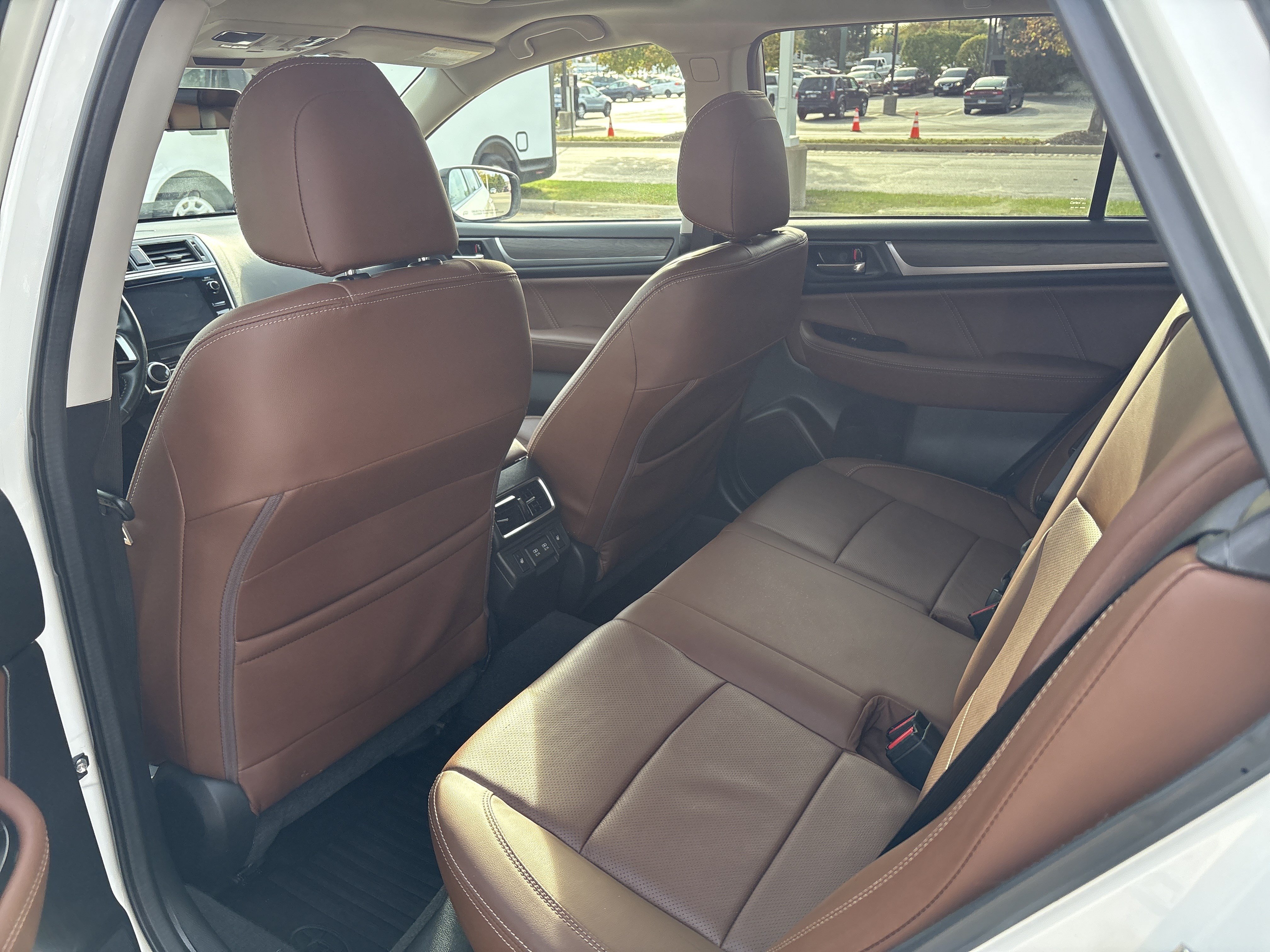 Used 2019 Subaru Outback 2.5i Touring AWD/4WD image 12