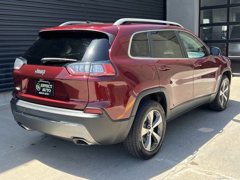 Used 2019 Jeep Cherokee Limited image 11