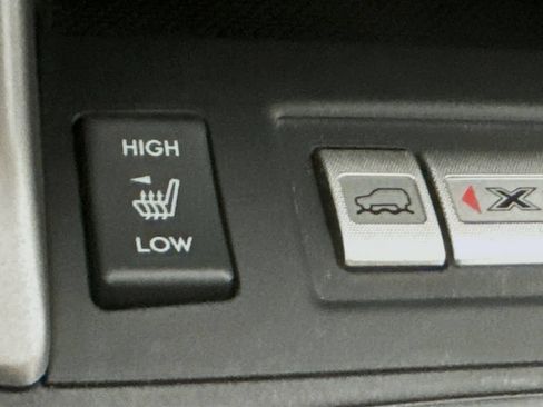 Used 2015 Subaru Forester 2.5i Limited AWD/4WD image 24