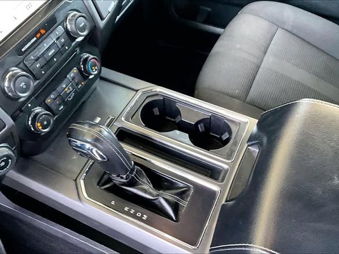 Used 2017 Ford F150 XLT w/ Equipment Group 302A Luxury image 16