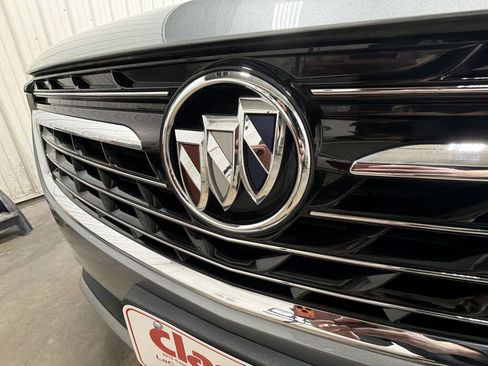 Used 2023 Buick Envision Essence image 28