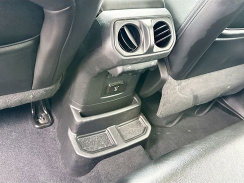 Used 2022 Jeep Wrangler Unlimited Sahara w/ Cold Weather Group image 28