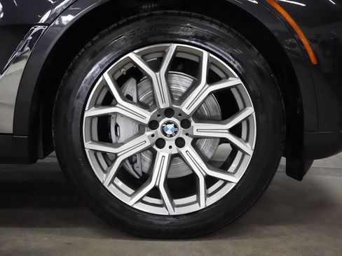 Used 2021 BMW X7 xDrive40i w/ Executive Package AWD/4WD image 43