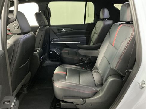 New 2026 Chevrolet Traverse RS w/ LPO, Floor Liner Package FWD image 24