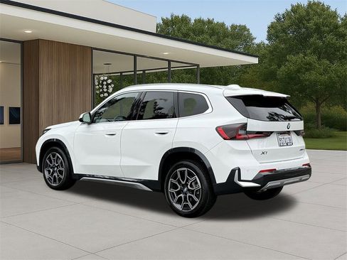 Used 2025 BMW X1 xDrive28i w/ Convenience Package image 11